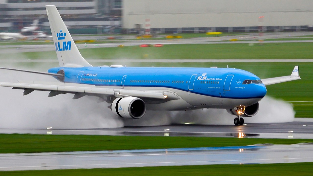When Jets Meet a WET Runway | Amazing Wet Runway Action at Amsterdam Airport | A380, B747, A350 |