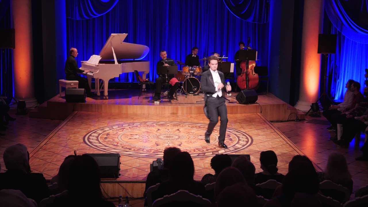 Georgy Ekimov performs "SWANEE" by Georg Gershwin ("Гостиная Людмилы Жумаевой 18.03.2021)