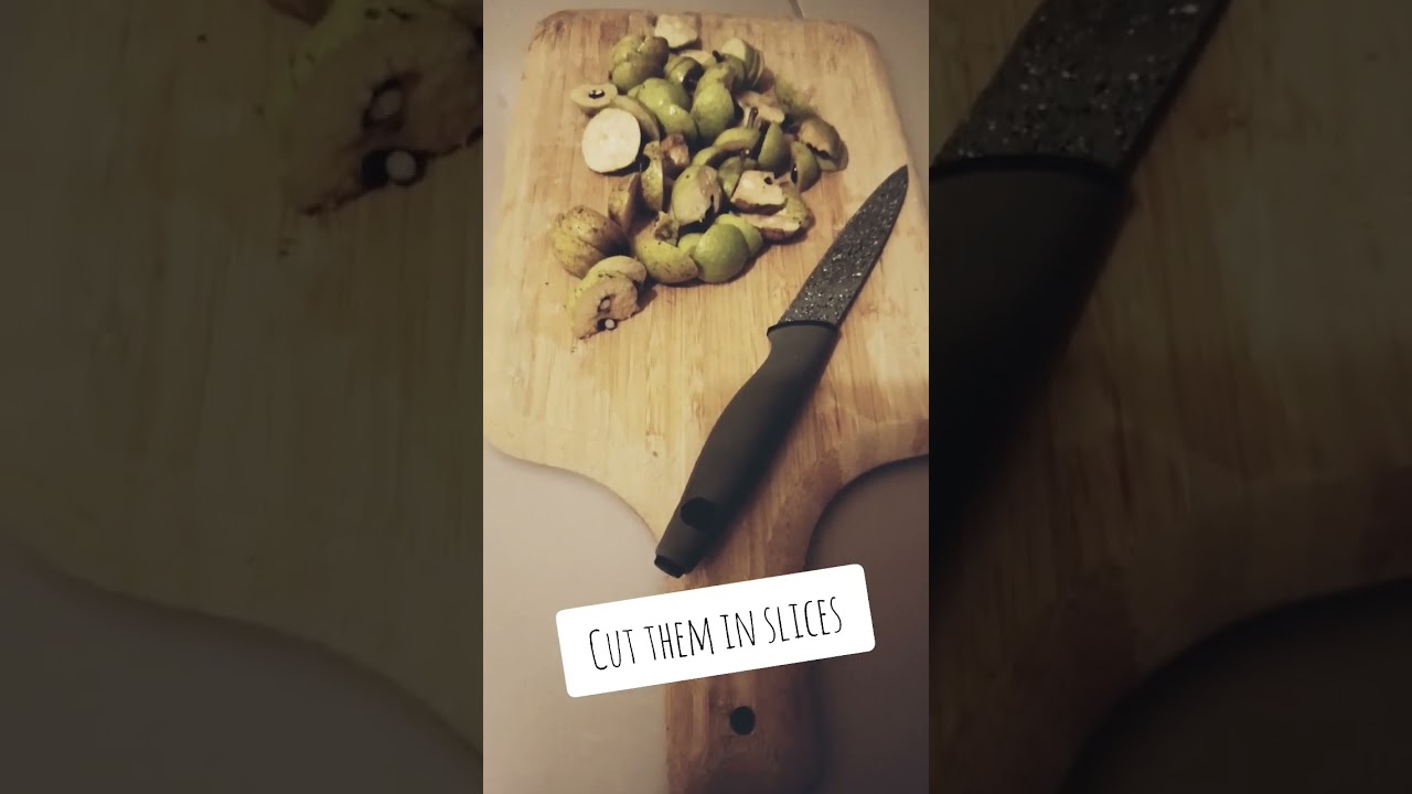 &Phi;&tau;&iota;ά&chi;&nu;&omega; &Lambda;&iota;&kappa;έ&rho; &mu;&epsilon; &Gamma;&kappa;&omicron;&rho;&tau;&sigma;&iota;&alpha; | Wild pear cordial #shorts #botany #wildfood #foraging #greece