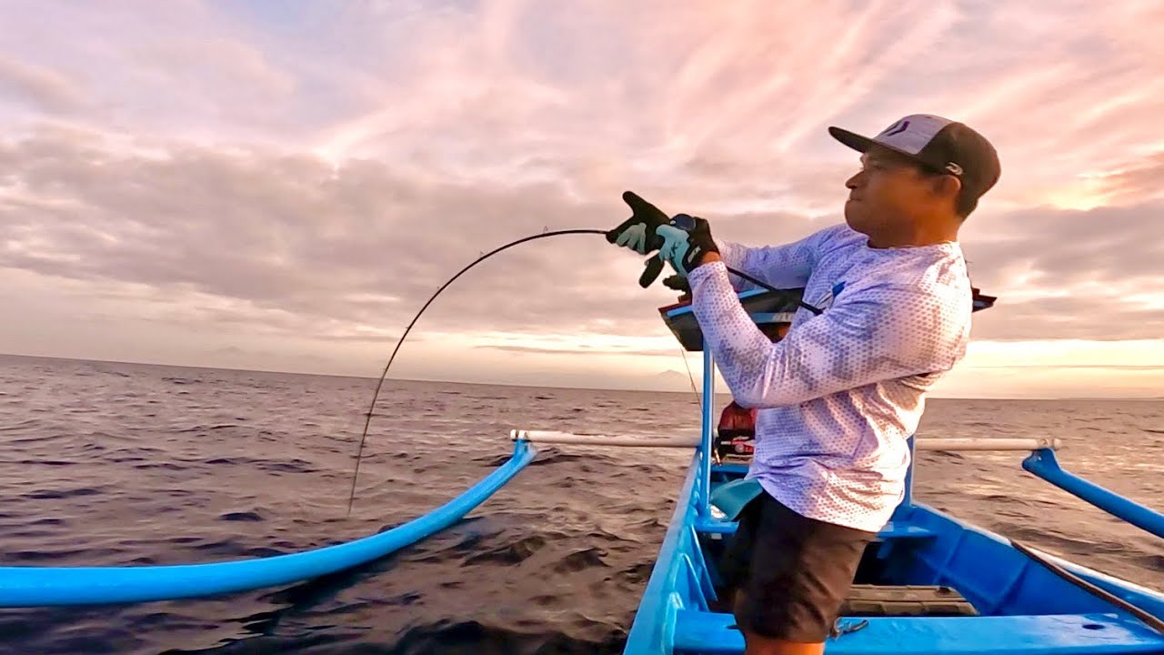 GANAS TARIKAN IKAN INI KETIKA MATAHARI BELUM TERBIT || ROD SALTIGA SJ 61B-5
