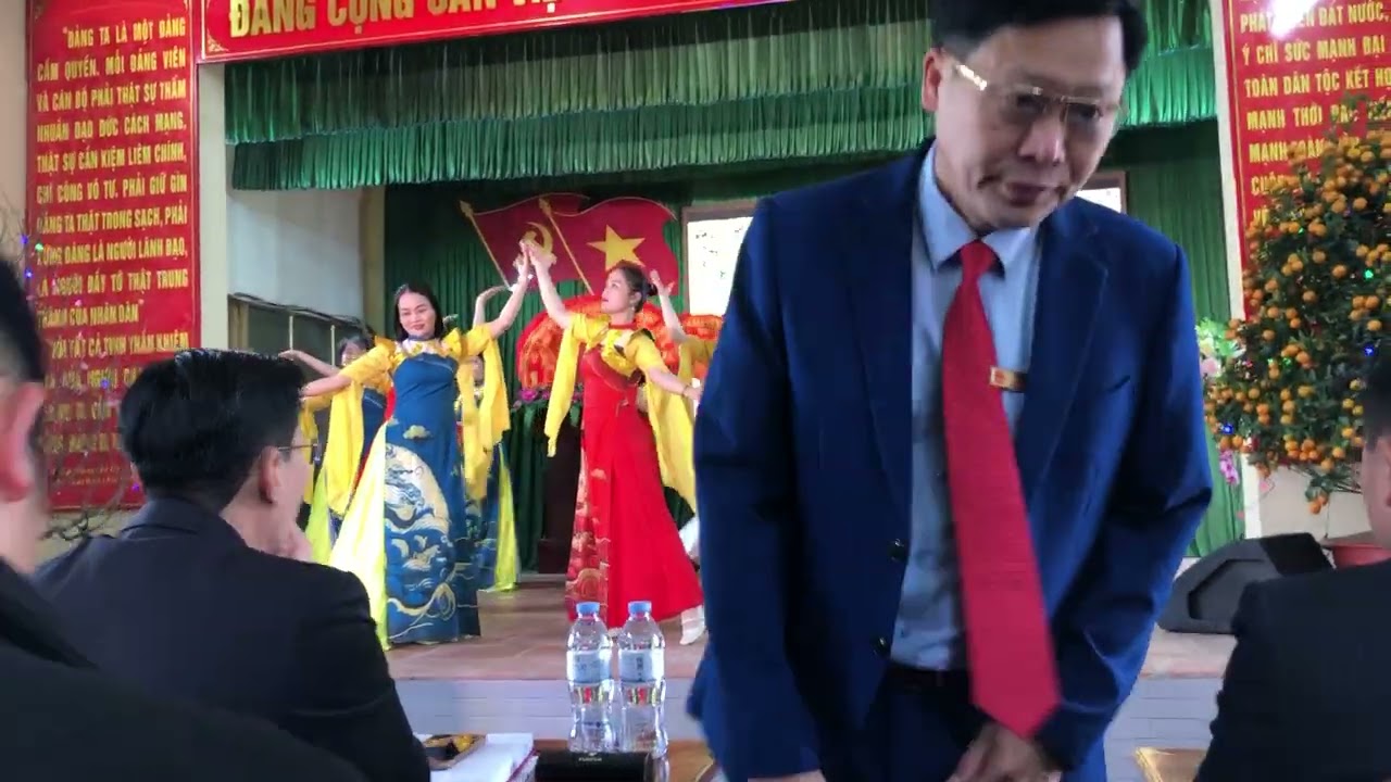 Xã nam tiên Hưng tổ chức văn nghệ mừng đại hội 