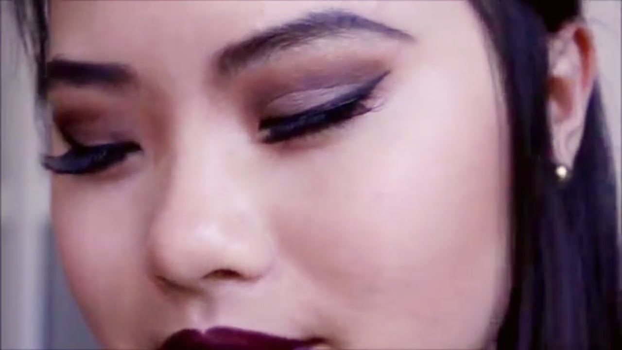 ASMR [Whisper] Doing My Make Up ~ Night Out Look