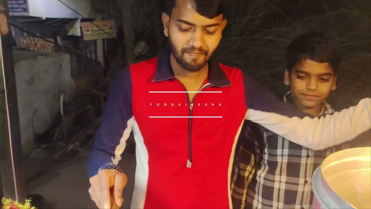 दो भाइयों की मेहनत रंग लाई 😍 | मोमोज की ठेली आज बनी इलाके की शान 🥟 | फेमस स्ट्रीट फूड स्टोरी 🔥 #food