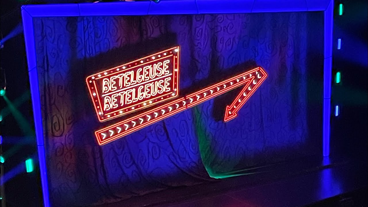 Beetlejuice Chicago curtain call 11/7/23