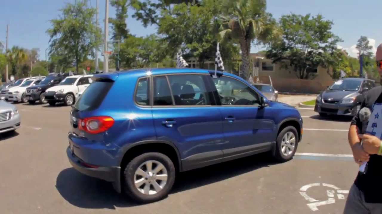 Autoline's 2010 Volkswagen Tiguan S Walk Around Review Test Drive