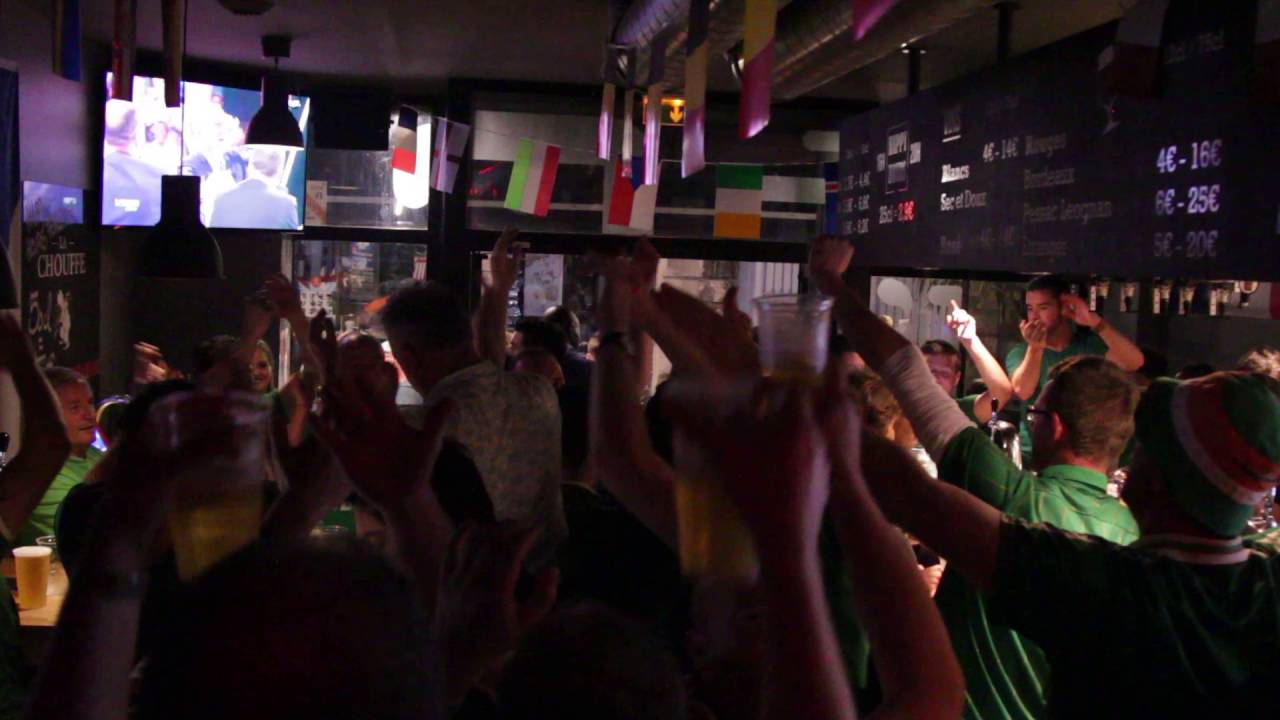 Euro 2016 - Ireland Fans sing Celtic Symphony - Bordeaux