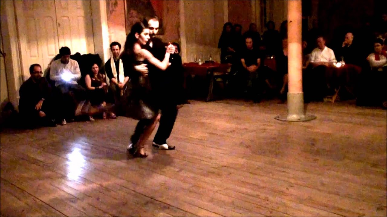 Delphine y Jens - tengo mil novias