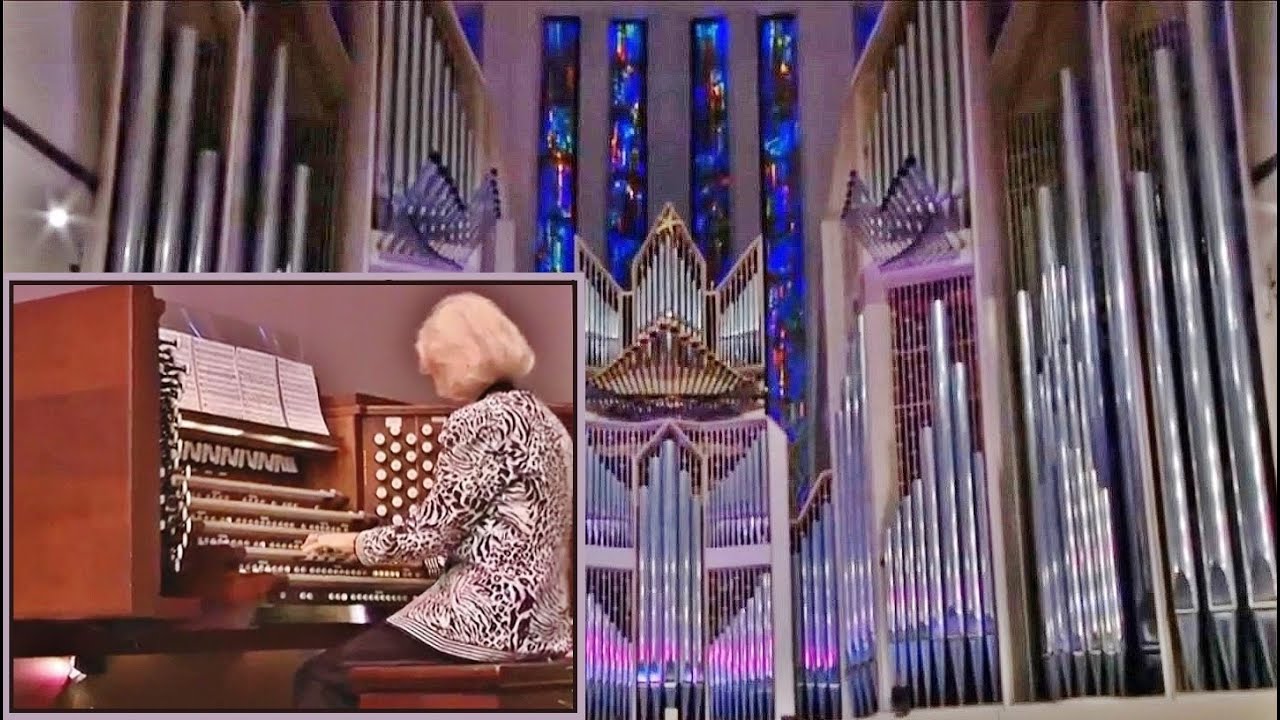 NOW THANK WE ALL OUR GOD | Diane Bish at Coral Ridge Presbyterian Church, Fort Lauderdale