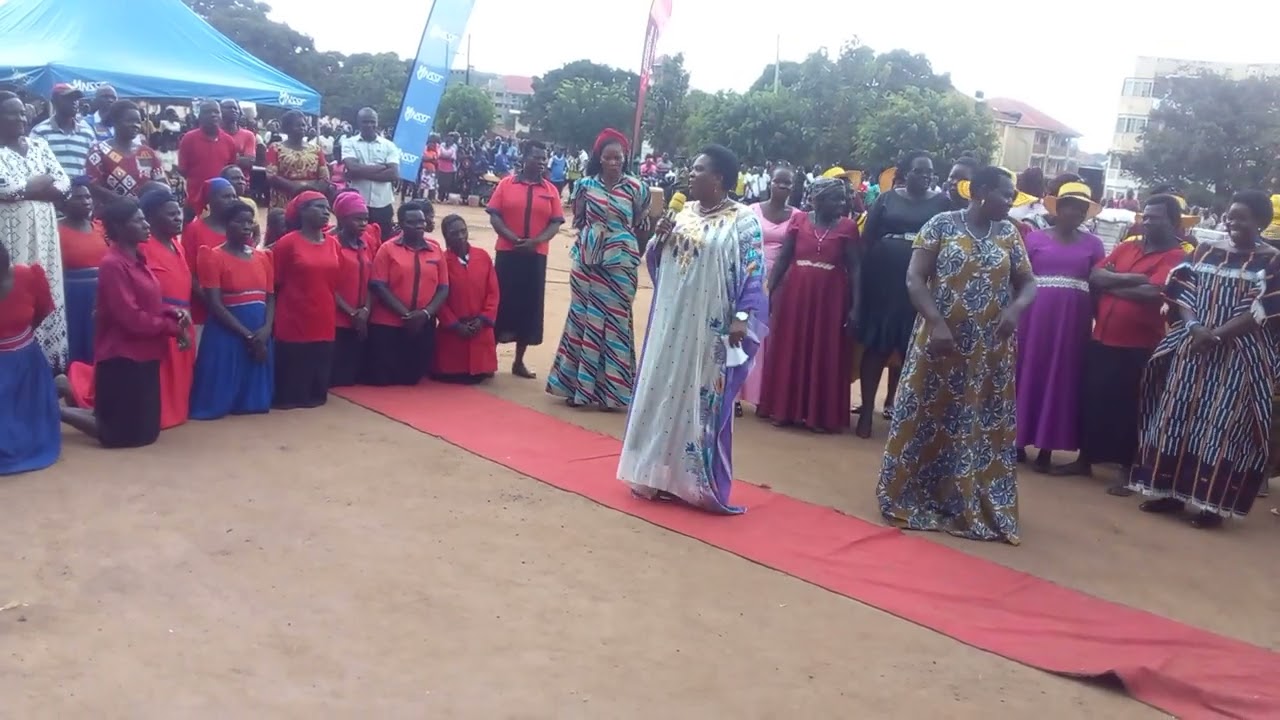 Hon.Minister Amongi Betty Praises Hon.Linda Auma & donated Sewing Machines to Lira City Youth.