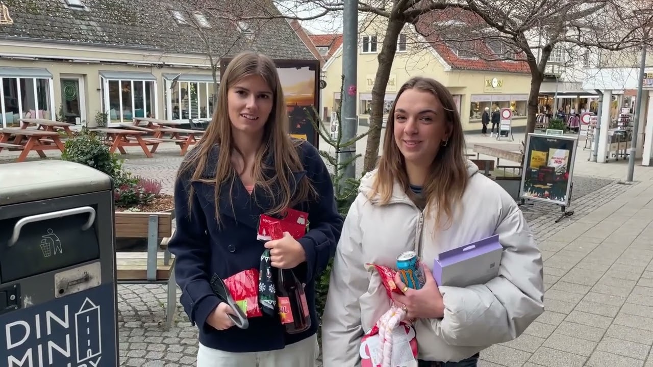 KAMØNALEN_Hvordan pynter du ditt Juletræ?