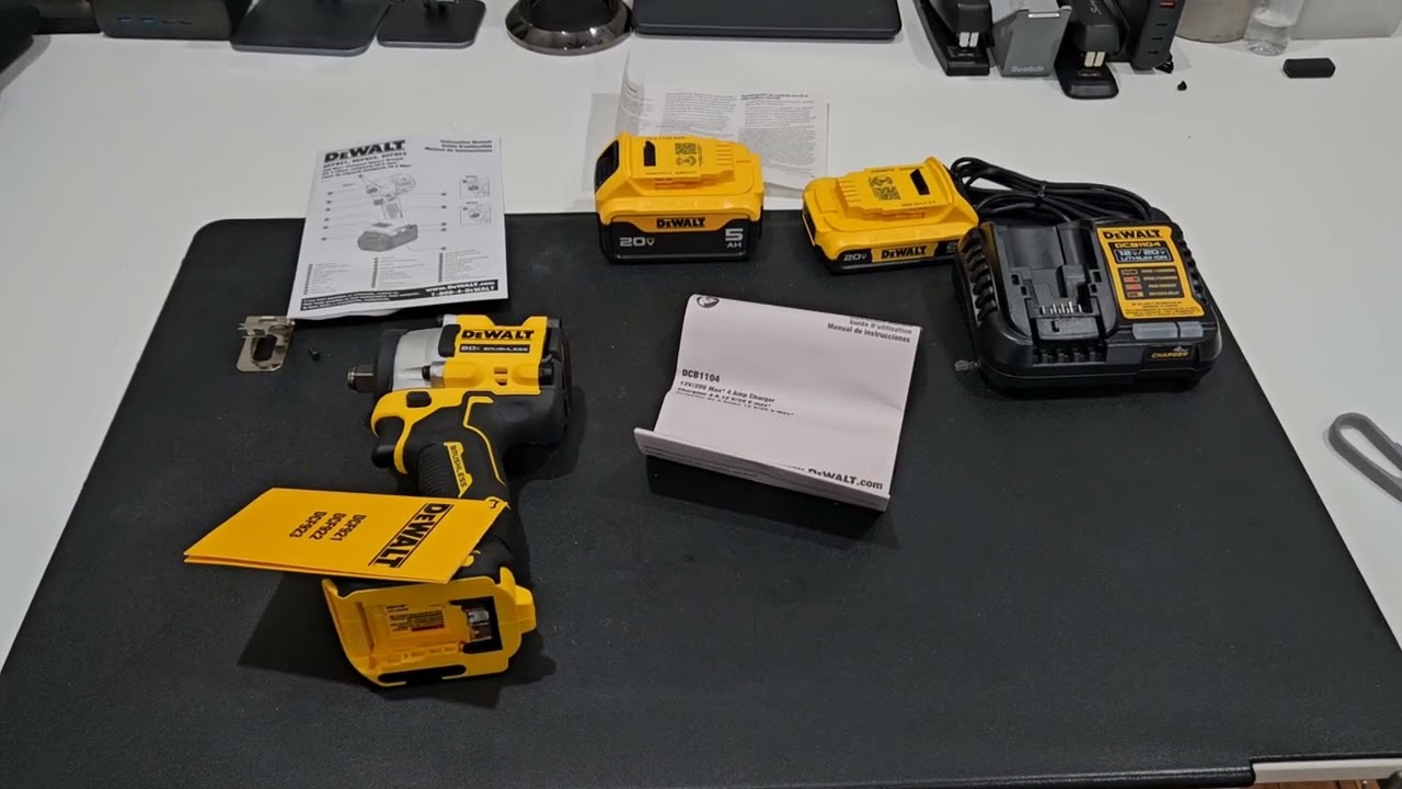 Распаковка ударного гайковерта Dewalt DCF921