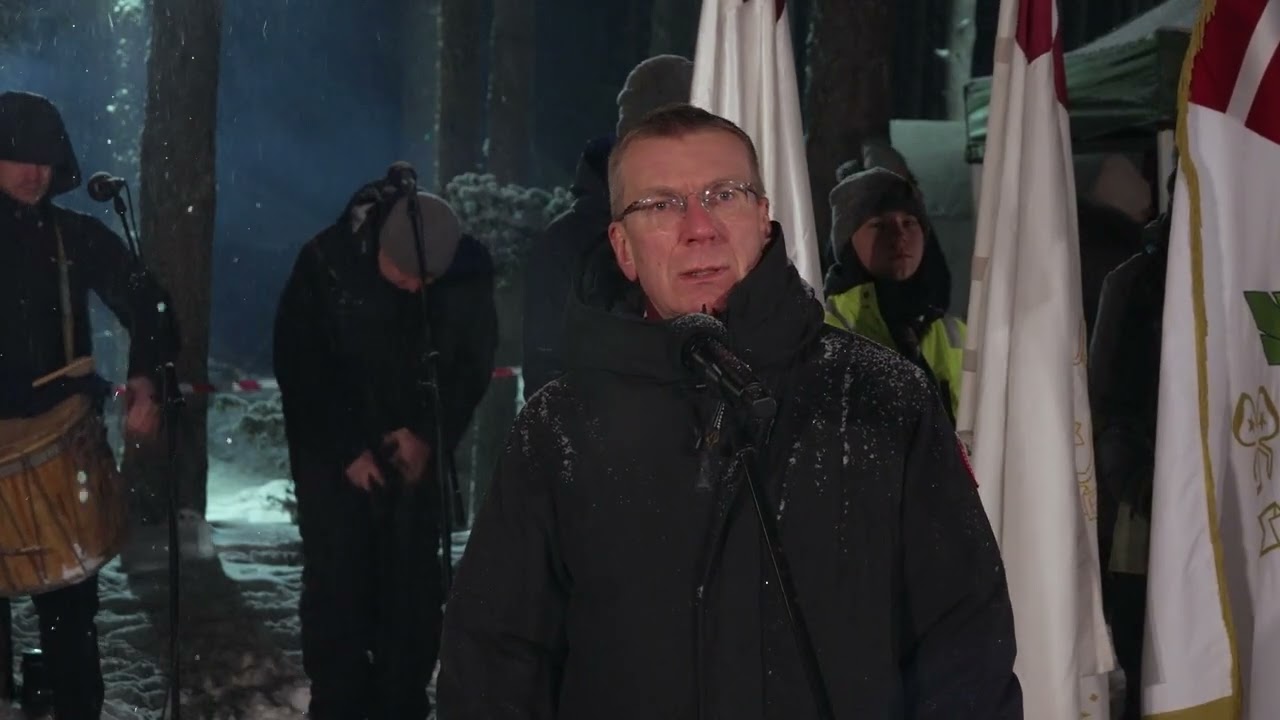 Valsts prezidents Edgars Rinkēvičs piedalās Ziemassvētku kauju 109. gadadienas atceres brīdī