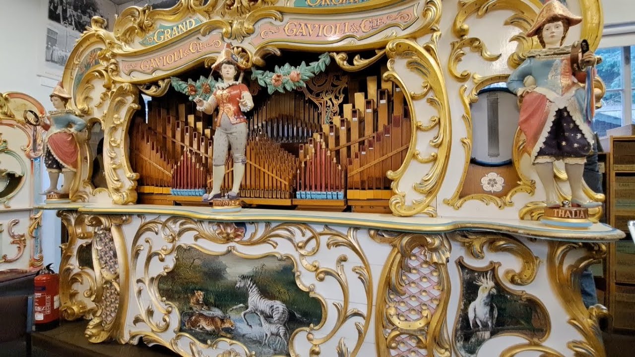 89 key Gavioli fairground organ (Bailey) - Amersham, Jan. 2025