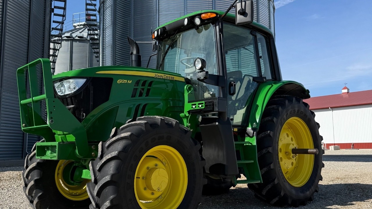 John Deere 6125M MFWD – 957 HRS | March 25 BigIron Auction