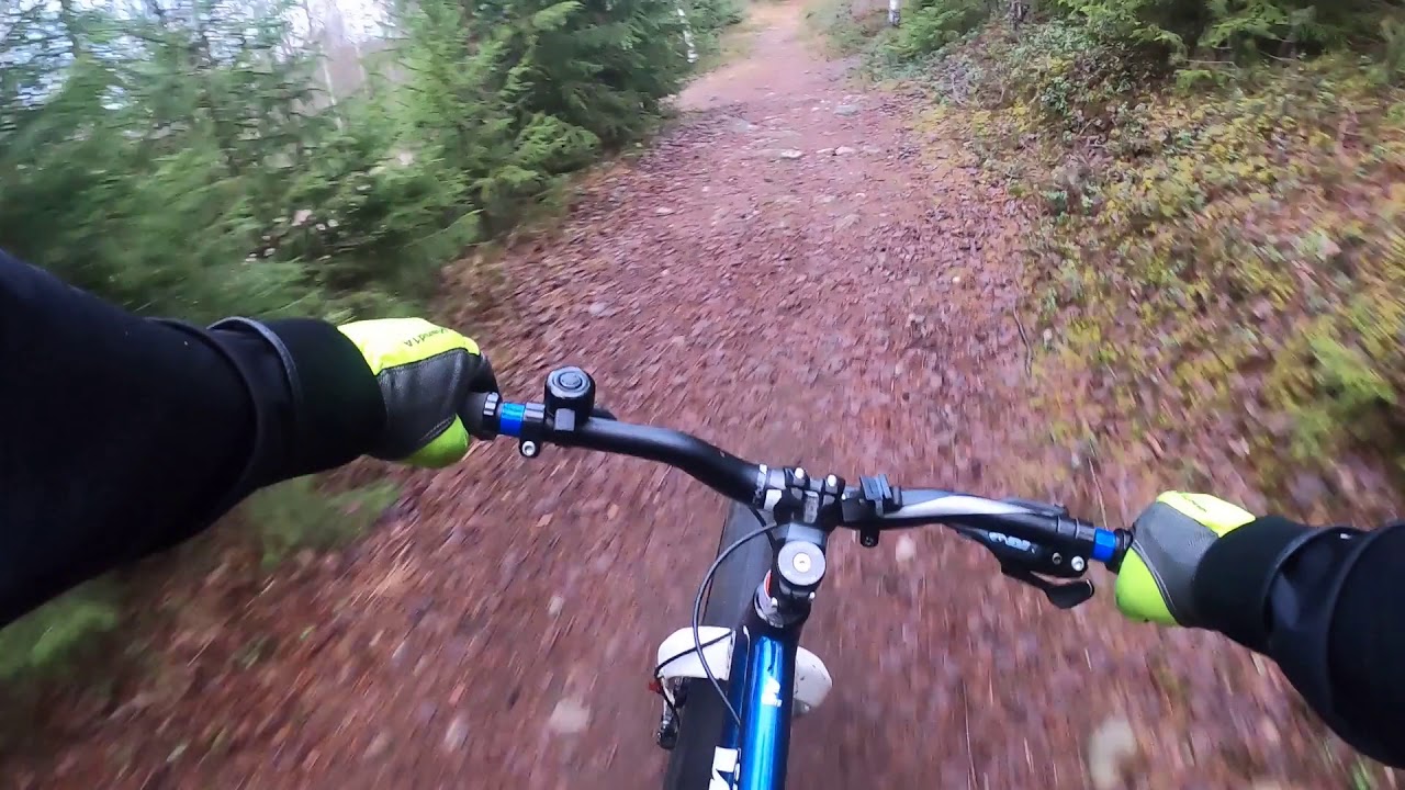 Sunnuntainen Fatbike-retki ja raato latupohjalla.