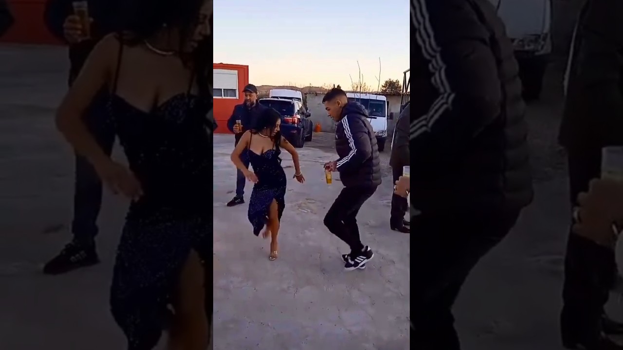 GITANOS DE FIESTA BAILANDO RUMBA ESPECTACULAR💃🕺#gypsy #gitanos #rumba #dance #gipsylife #love #short