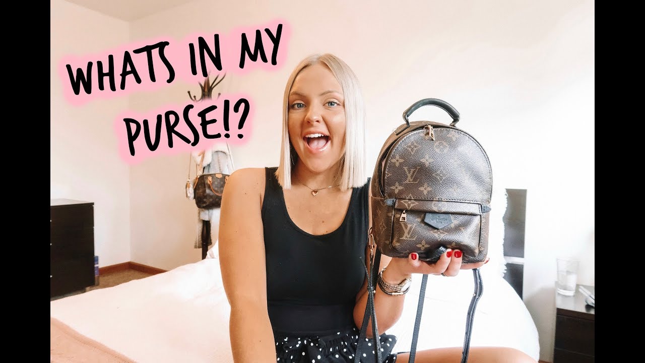 WHAT'S IN MY PURSE 2019! (LOUIS VUITTON PALM SPRINGS MINI BACKPACK)