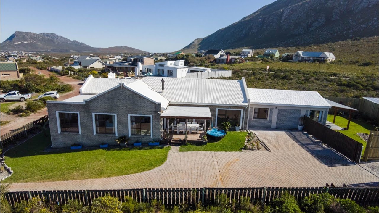 4 bedroom house for sale in Betty's Bay | Pam Golding Properties