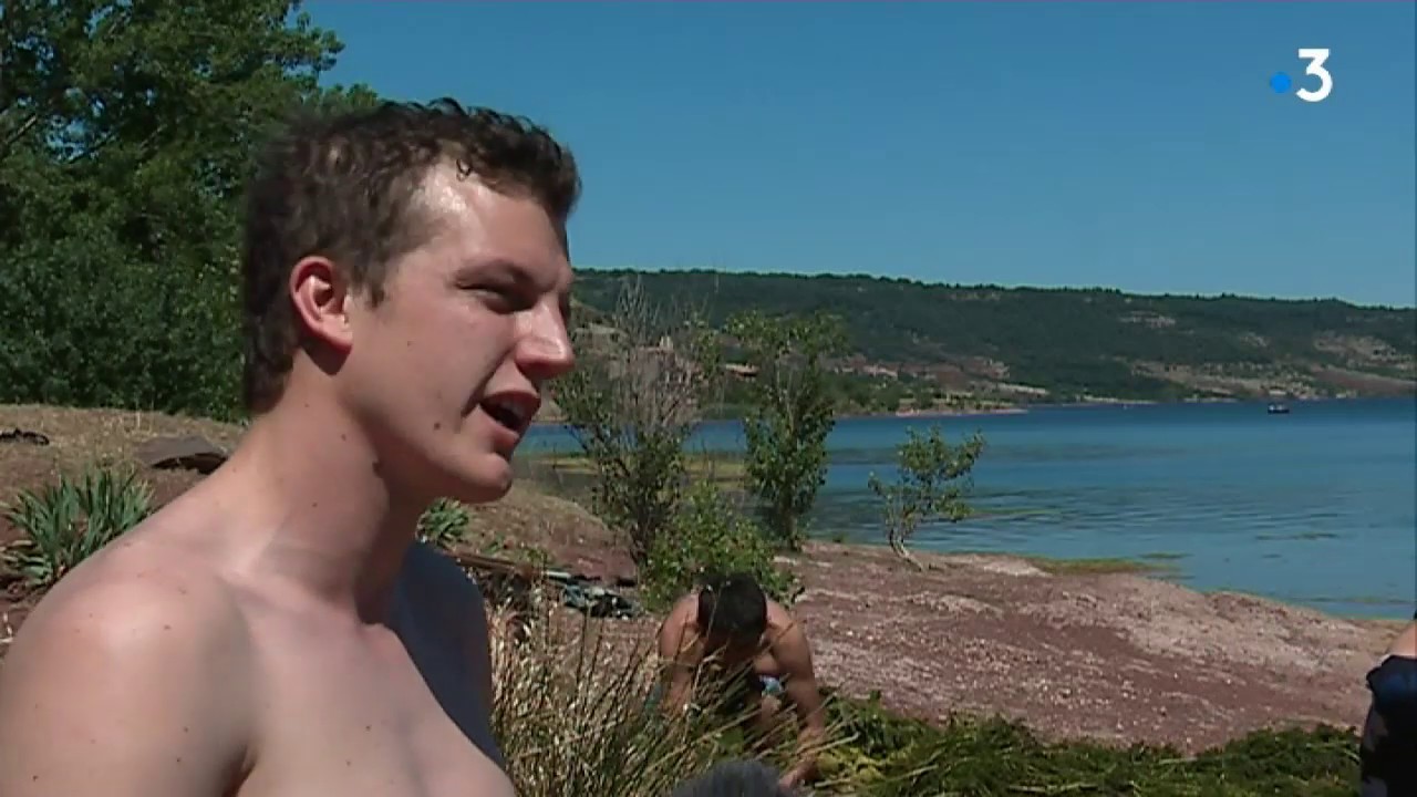 Hérault : Le lac du Salagou envahi par les algues