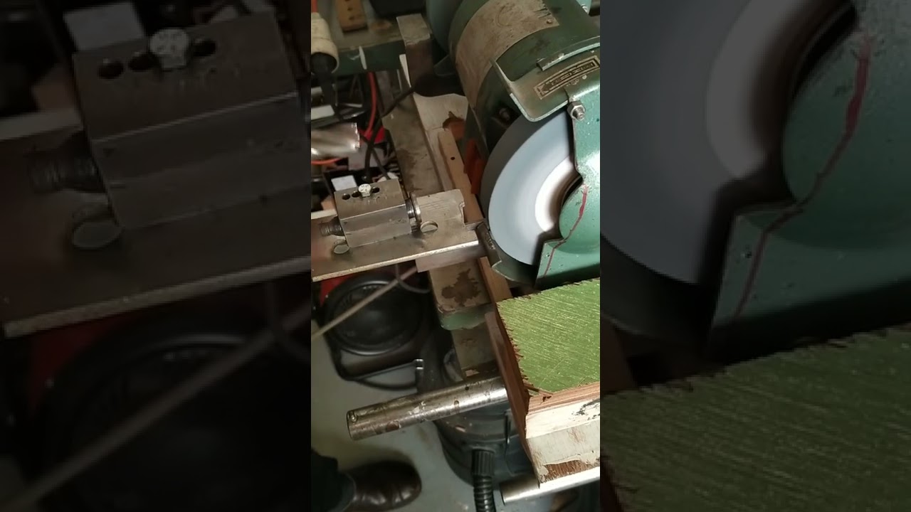 Sharpen end mills