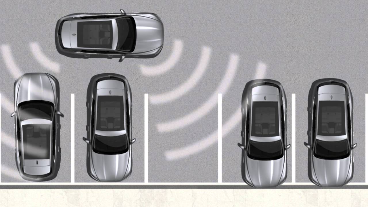 Jaguar F-PACE 2017 | InControl Touch Park Assist