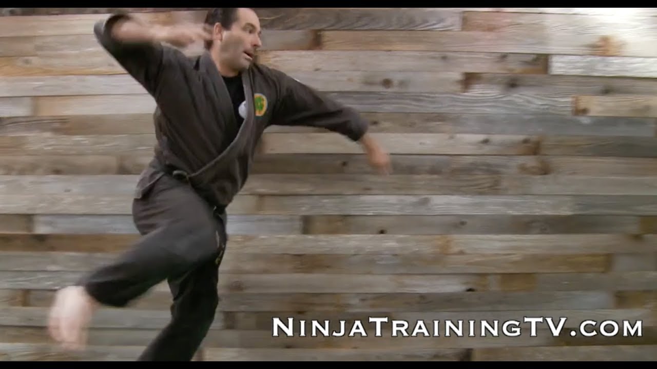 How To- Trick Throw for Bo Shuriken, Ninja Darts, Throwing Stars