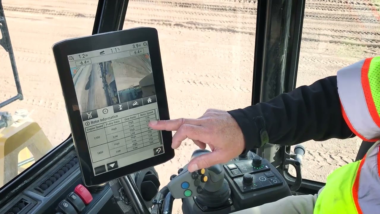 Auxiliary Display | Cat&reg; RM600/RM800 Road Reclaimers