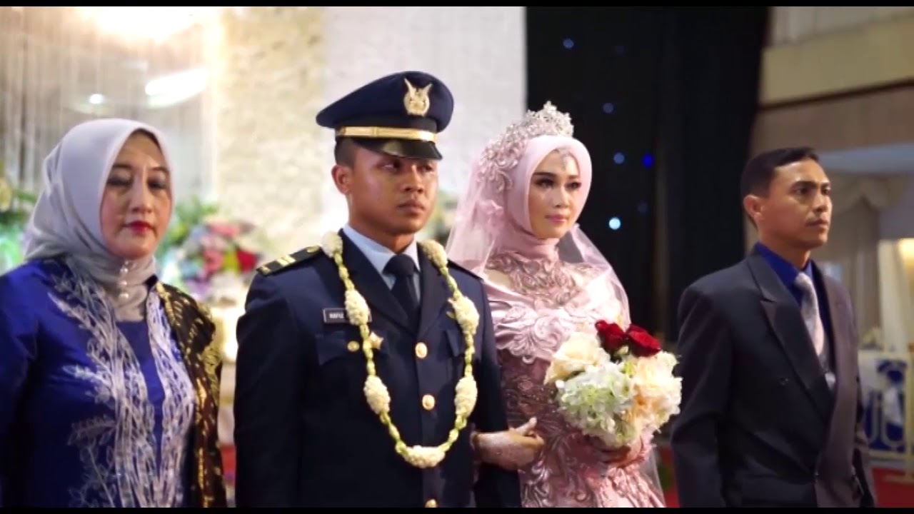 Pedang Pora TNI AU [Hafiz & Septin]