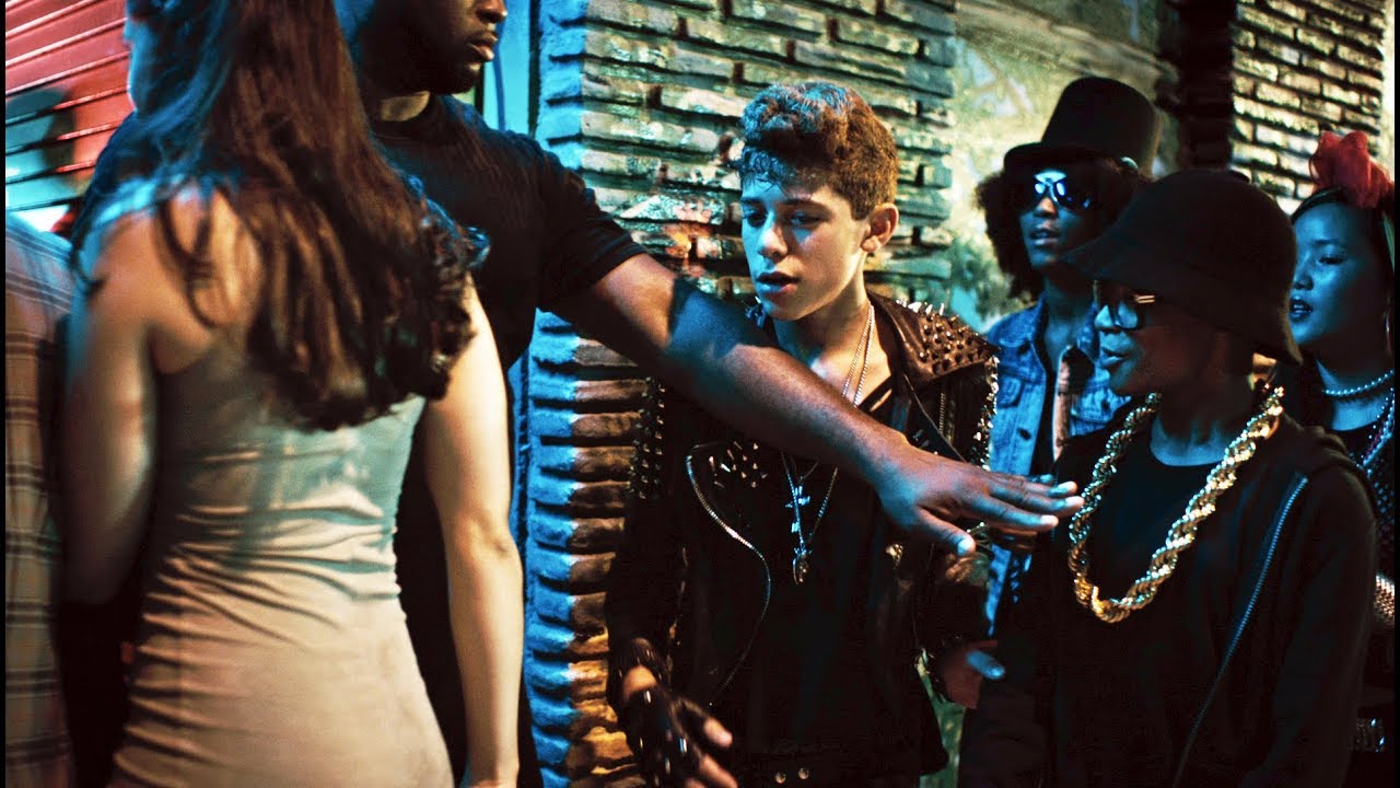 Hardwell & Austin Mahone - Creatures Of The Night (Official Music Video)