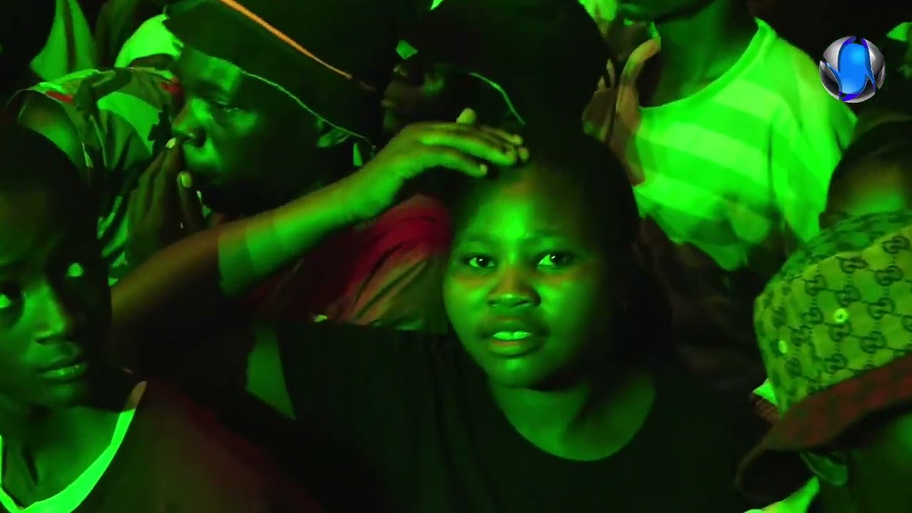 20 Percent Akiimba na Watu Wake 72 ya JK