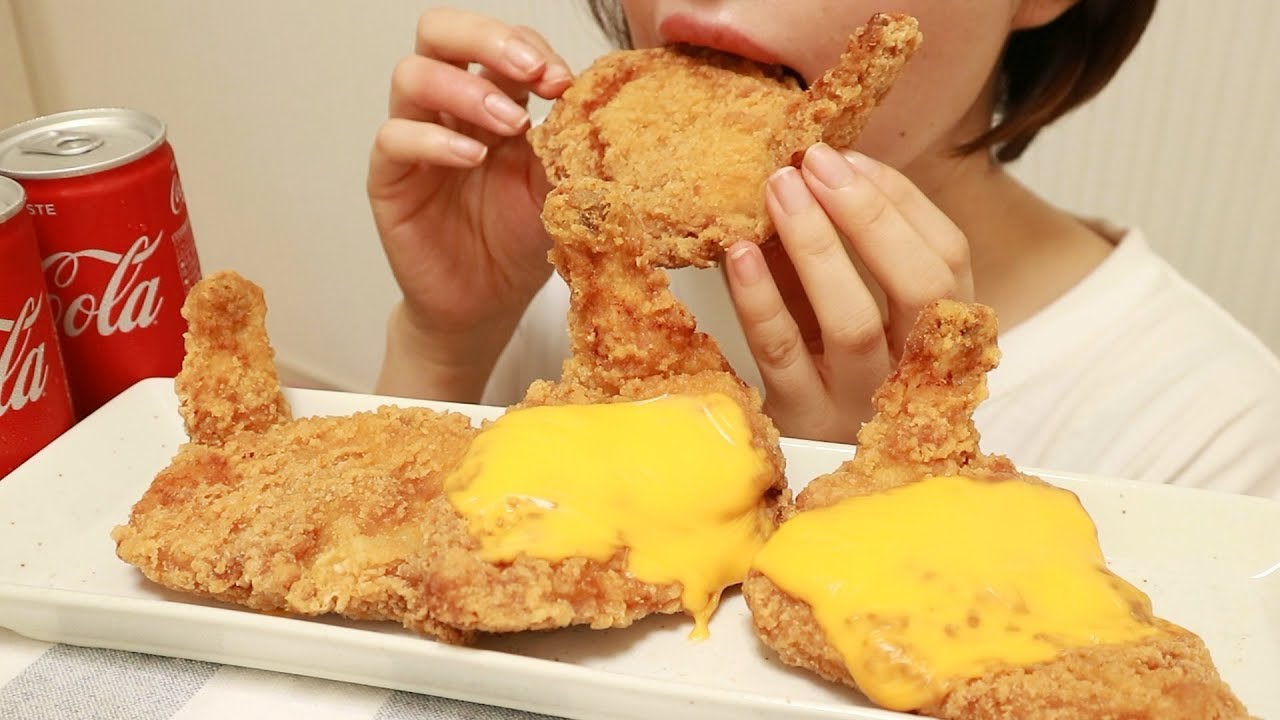 ASMR☆咀嚼音注意 モスチキンを食べる音 fried chicken eating sound