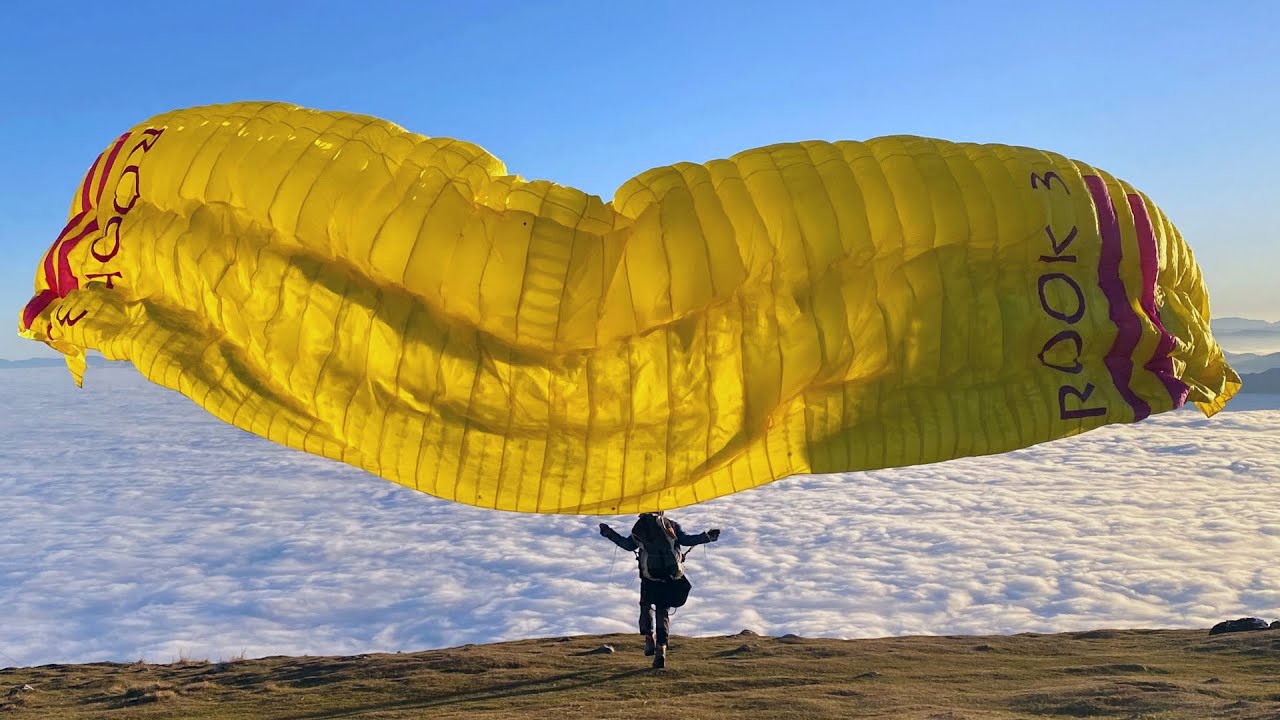 Inspiring paragliding moments
