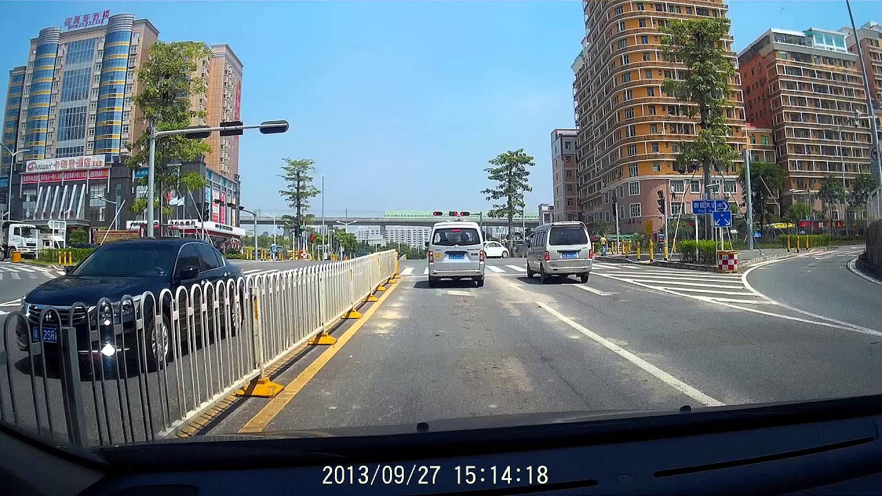 High Video Quality Dash Car Camera AT550 Road Recorder Test Review