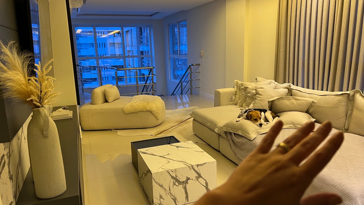 ASMR - TAPPING PELA MINHA CASA