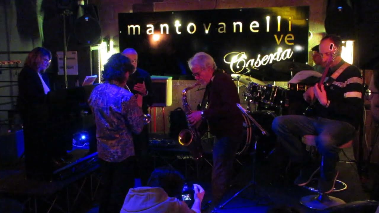 A Night In Tunisia - Cover - Credits Dizzy Gillespie & Frank Paparelli