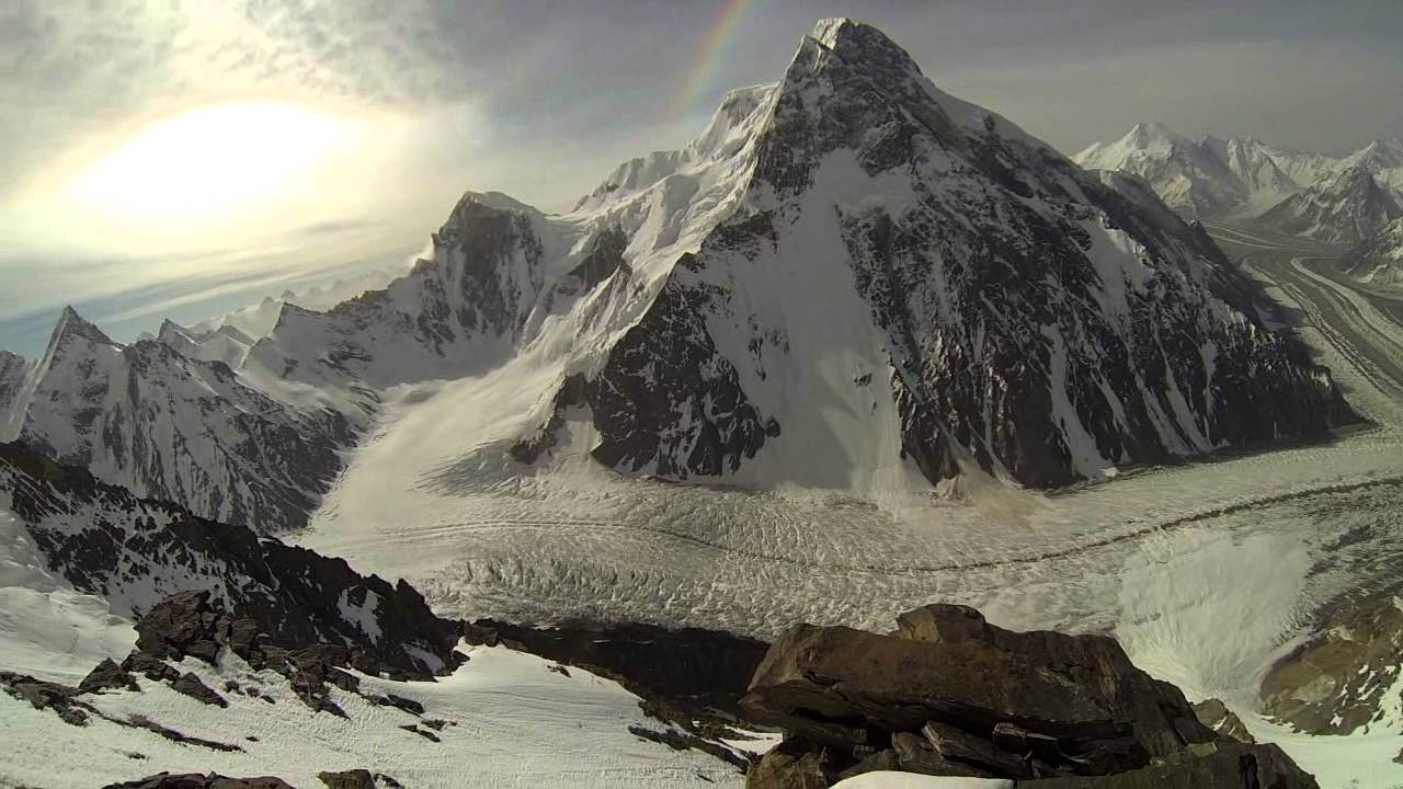 K2 cesan route climbing