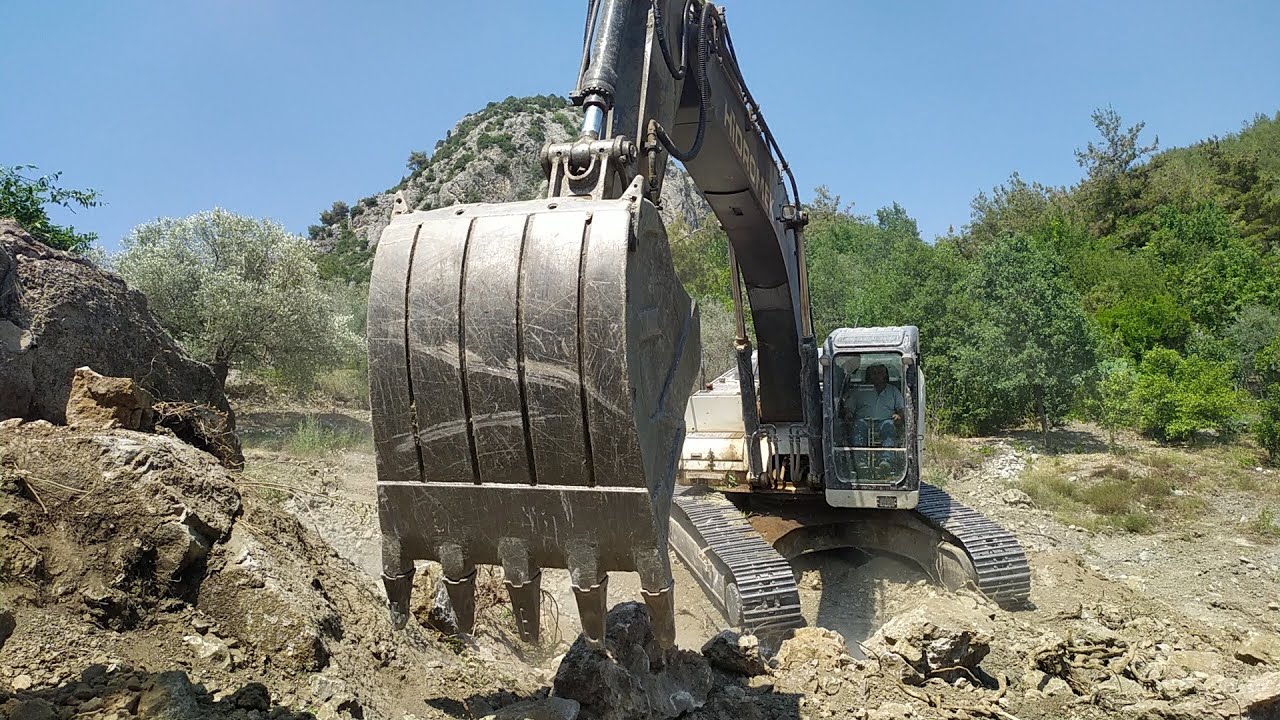 Uzun tırnaklarla kaya sökümü, tarla imarı, zor iş Hidromek300 bölüm 1 - Rock removal with long nails