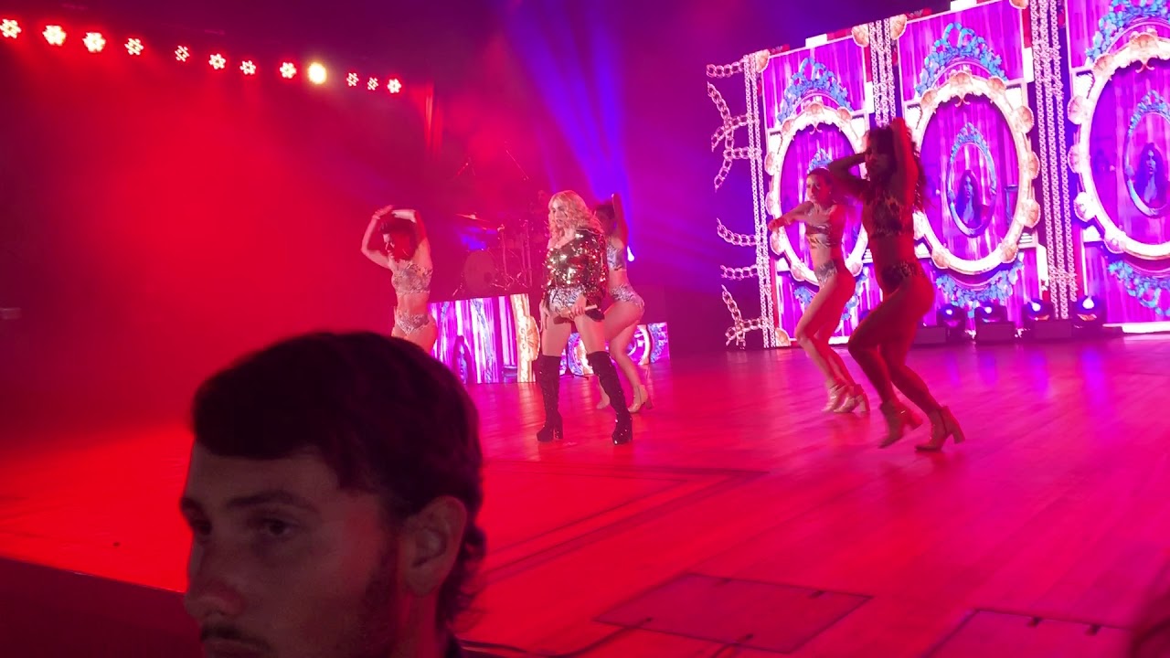Lali - Besarte Mucho (Live Israel, Tel Aviv 18.9.19)