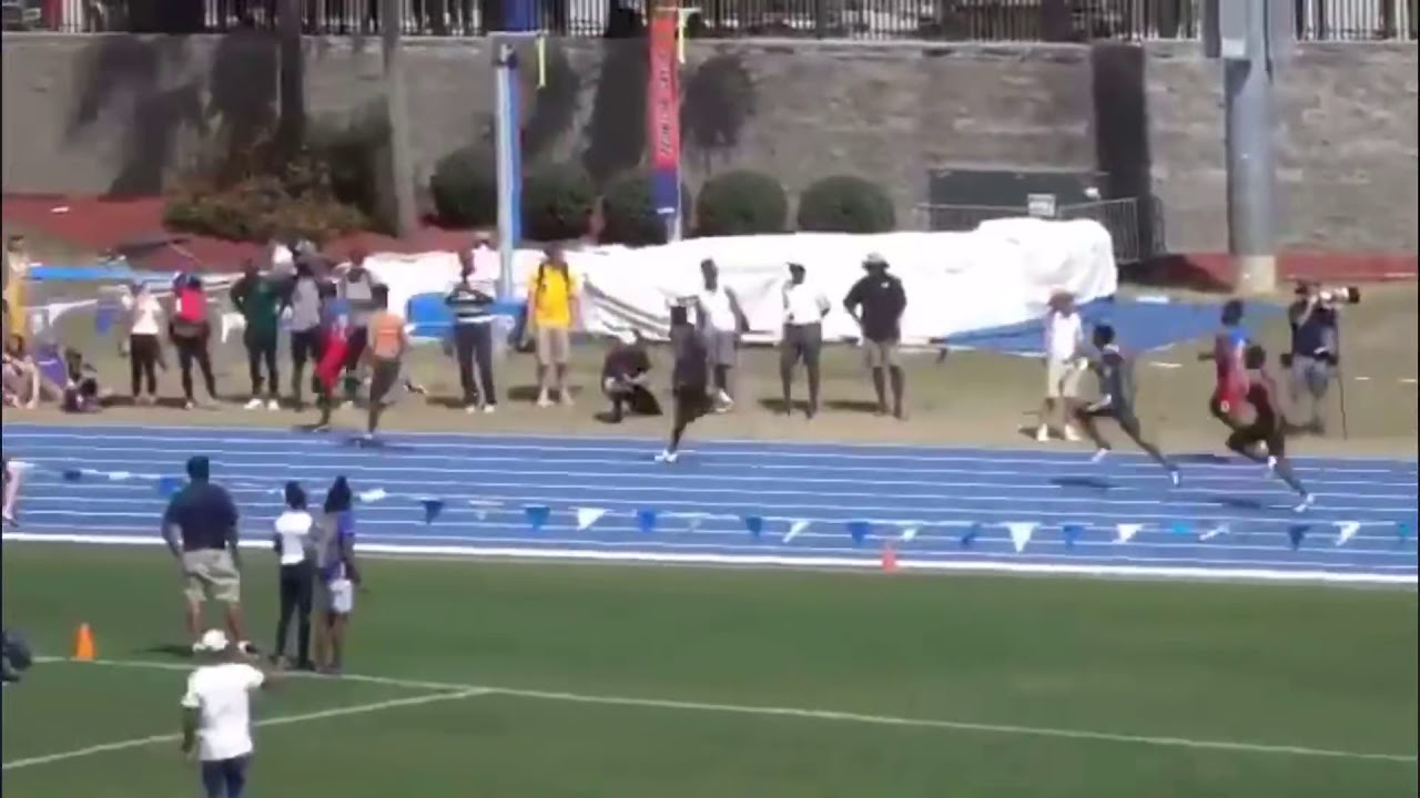Andre De Grasse Helps Team Canada To Win 4x100m At Florida Relays 2019.