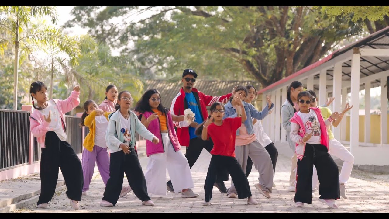 SHILLONGORE MONALISHA LYNDOH NEW ASSAMES DANCE BY MANSUM DANCE FLOOR KIDS
