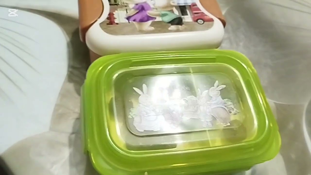 আমার মা বাড়ি থেকে আসার সময় বাচ্চাদের জন্য বাচ্চাদের পছন্দের খাবার নিয়ে এসেছে 🥰