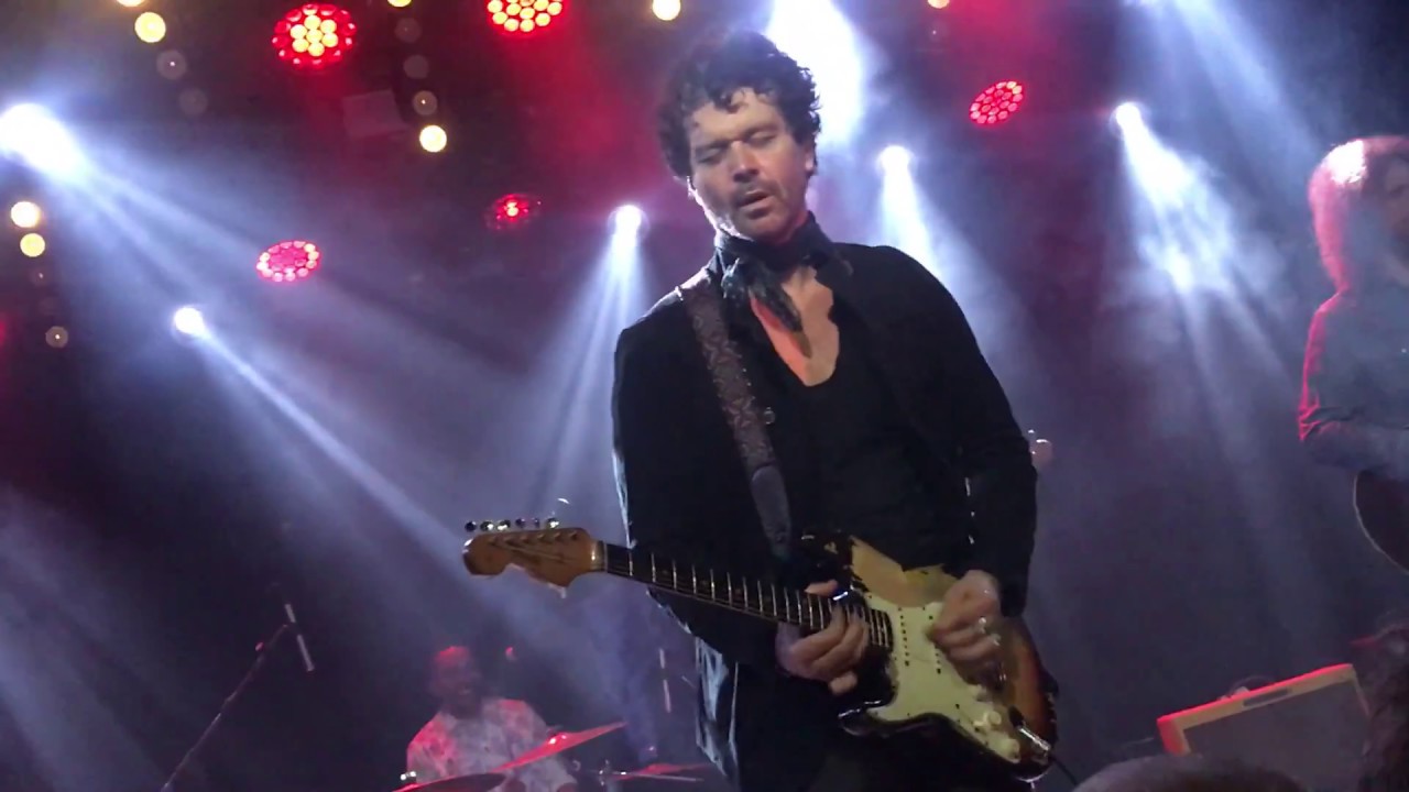 Doyle Bramhall II 
