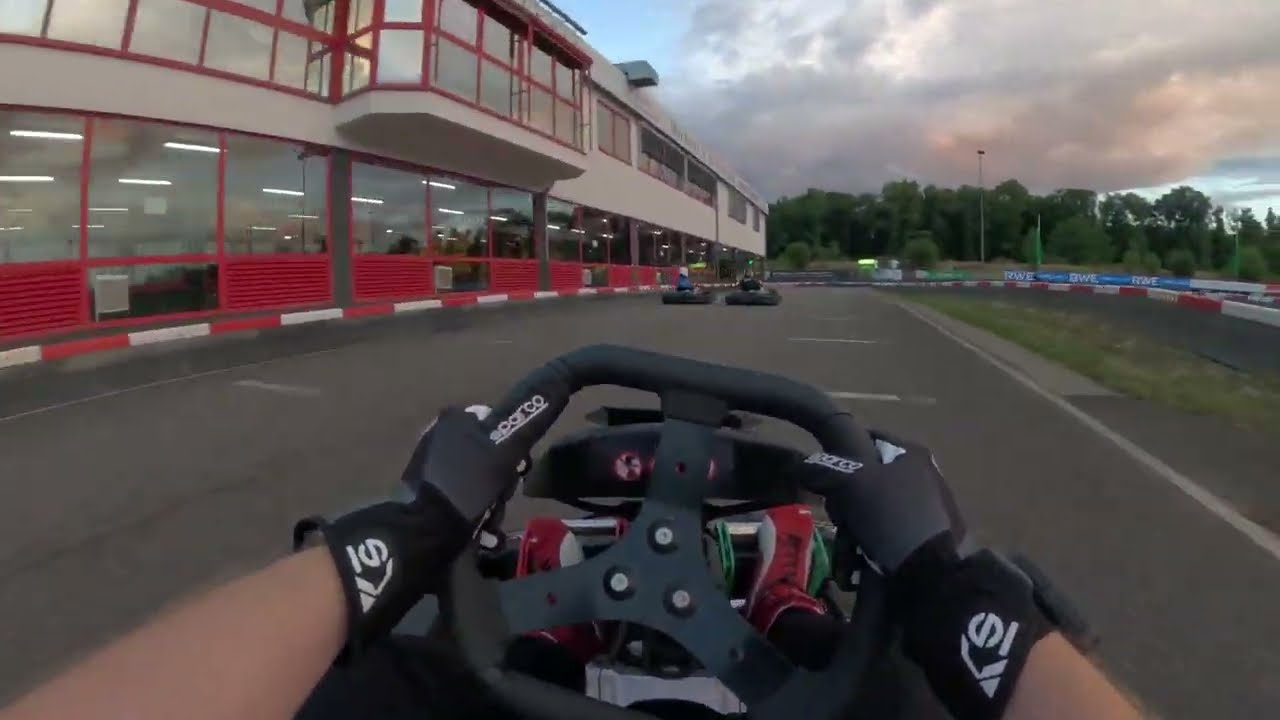 Michael Schumacher Kartbahn Kerpen Grand Prix Strecke (indoor + outdoor) | XperienZ #karting
