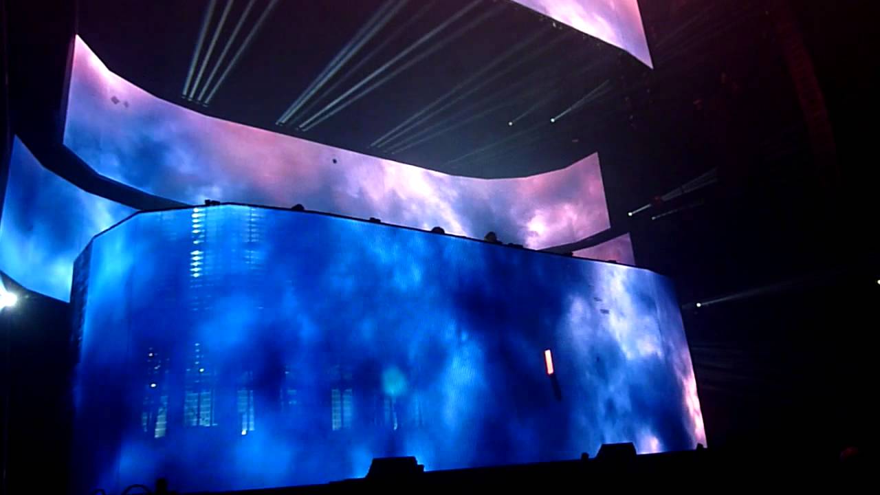 Swedish House Mafia - Don't You Worry Child (Live)