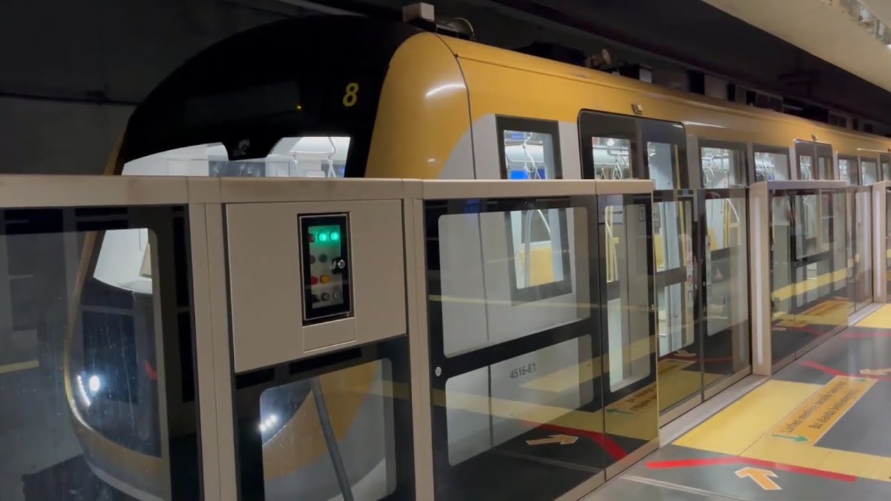 İstanbul | M5 Metrosu ile Samandıra Merkez - Üsküdar Arası Seyahat