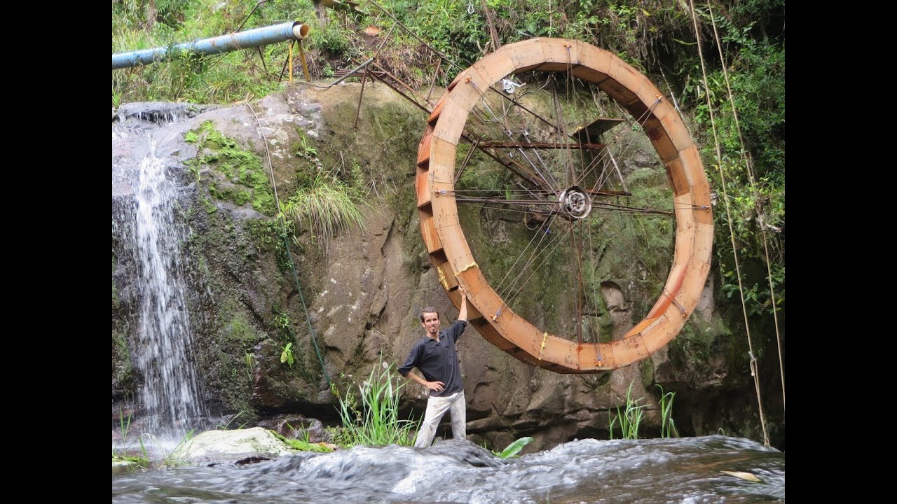 Roda D água de 4 metros, para gerar energia, Part 1/3