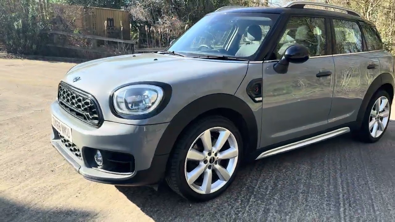 2018 (68) Mini Countryman F60 Cooper S in Moonwalk Grey metallic. 