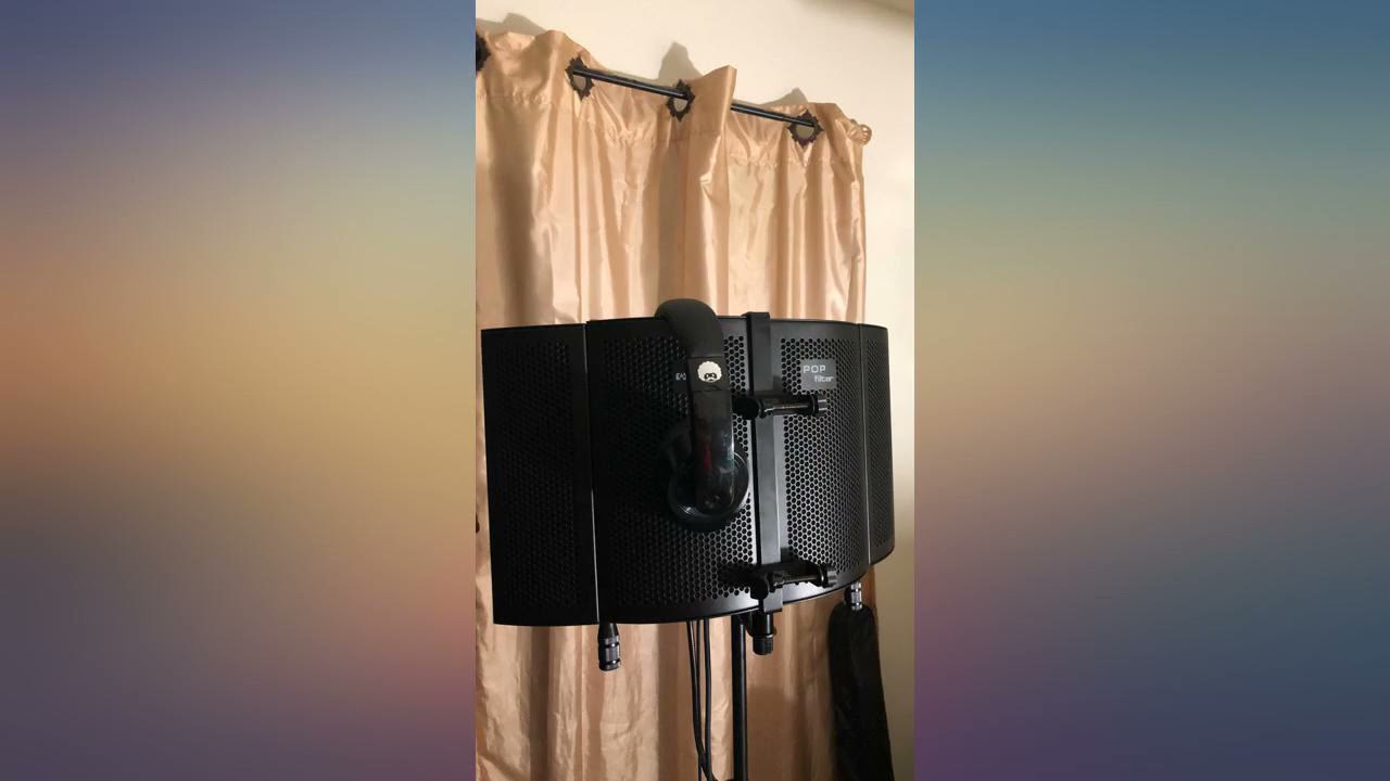 Aokeo Studio Recording Microphone Isolation Shield, Pop Filter.High density revieww