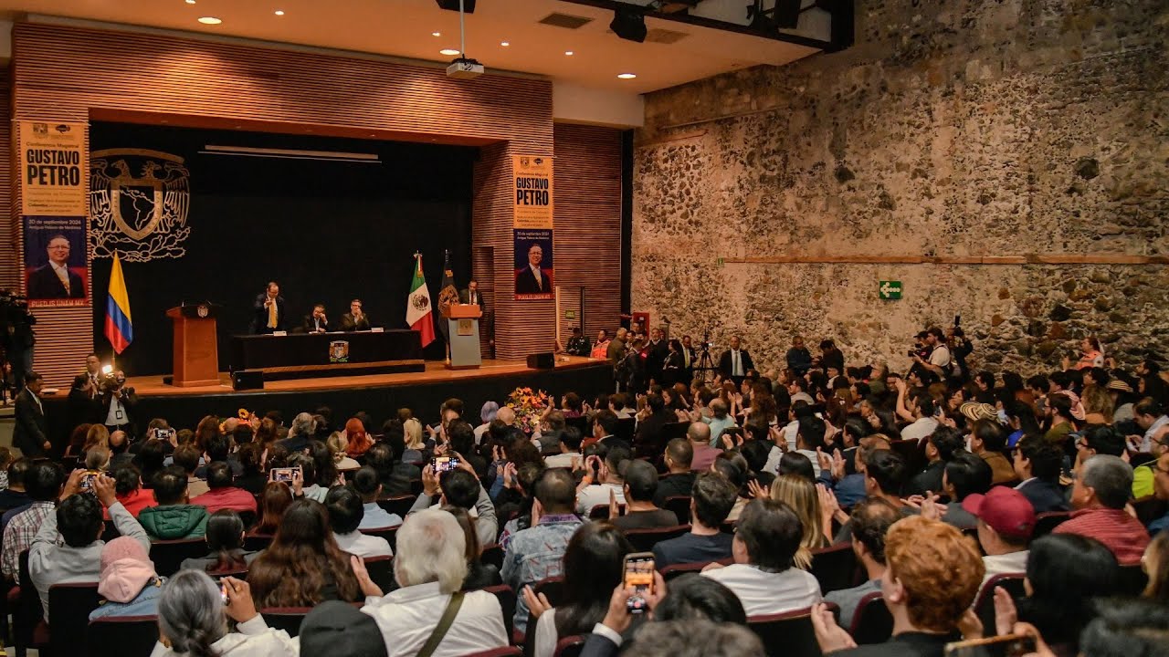 Conferencia 'deuda por clima: la propuesta de Colombia, potencia de la vida, para salvar el planeta'