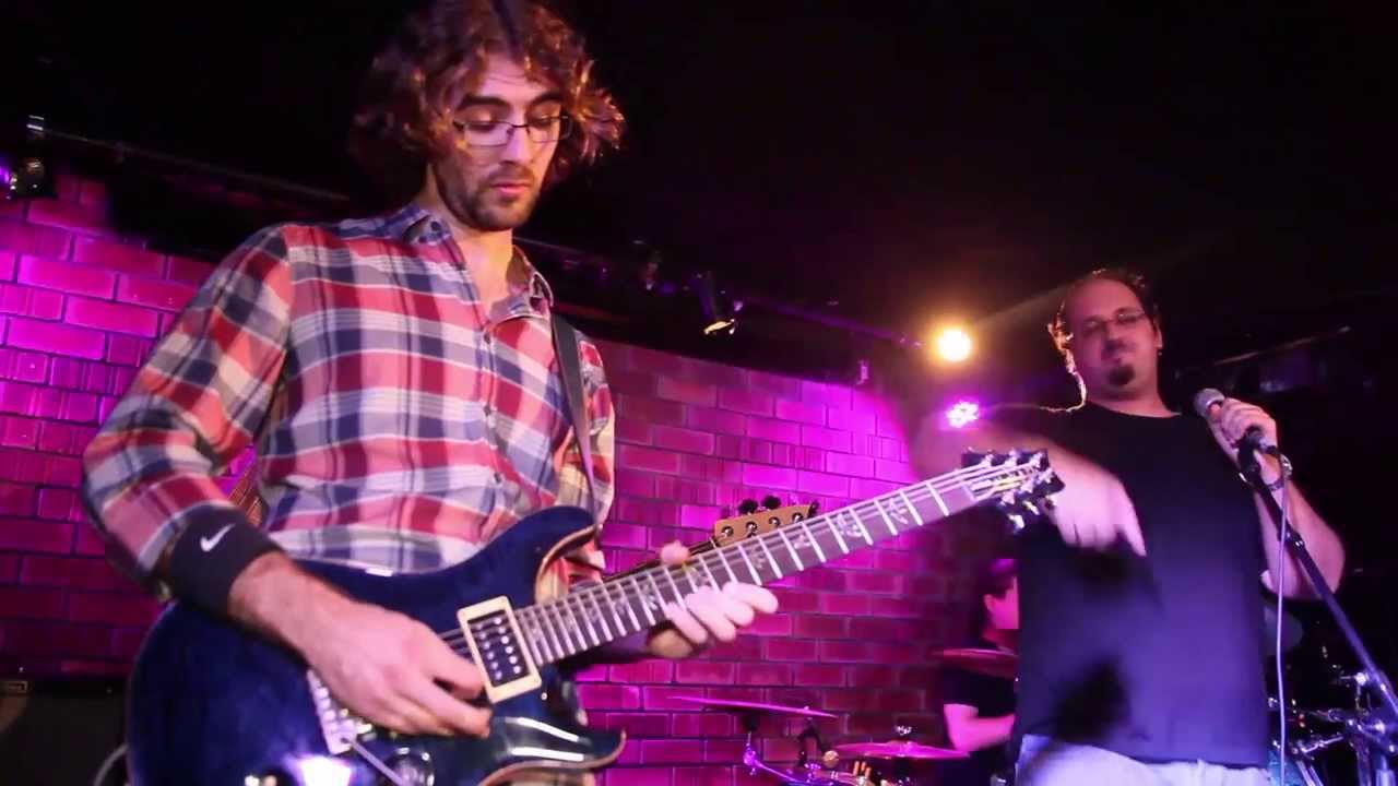 Saigen Complex - Guren no Yumiya (Live @ the OzenBar) Shingeki no Kyoujin OP1